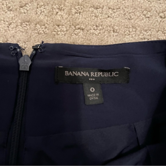 Banana Republic Mini Navy Draped Skirt Size 0 - Picture 4 of 5